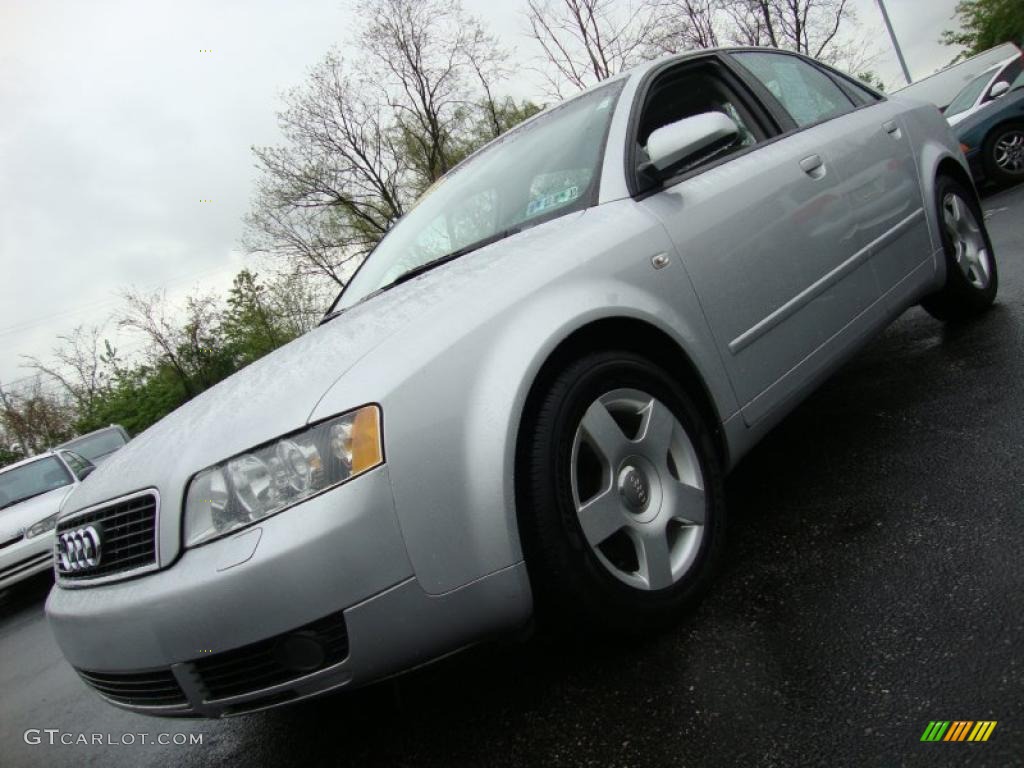 2005 A4 1.8T Sedan - Light Silver Metallic / Grey photo #1
