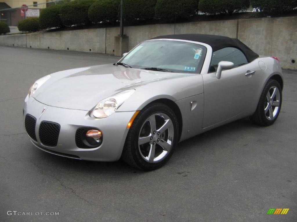 2008 Solstice GXP Roadster - Cool Silver / Ebony photo #2