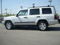 2006 Bright Silver Metallic Jeep Commander   photo #3