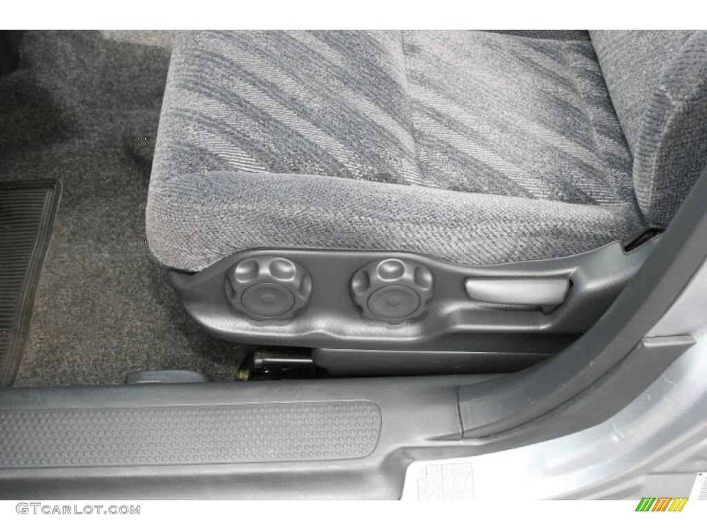 2001 CR-V EX 4WD - Satin Silver Metallic / Dark Gray photo #34