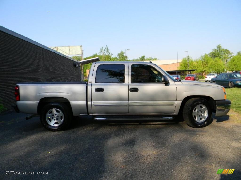 2005 Silverado 1500 LS Crew Cab - Silver Birch Metallic / Medium Gray photo #9