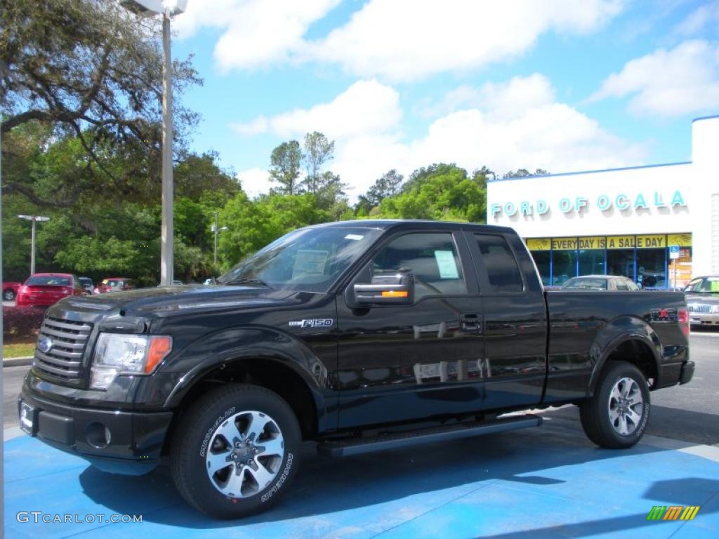 2010 F150 FX2 SuperCab - Tuxedo Black / Black photo #1