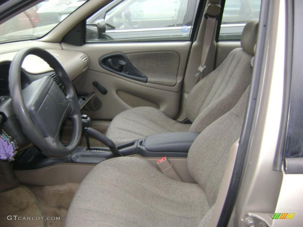 1999 Cavalier Sedan - Medium Sunset Gold Metallic / Neutral photo #3