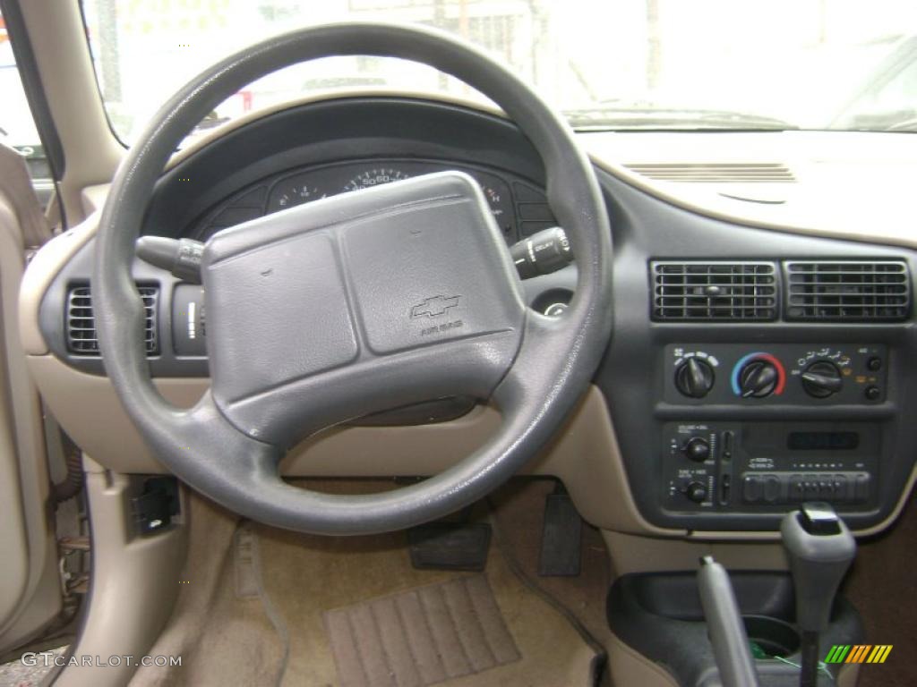 1999 Cavalier Sedan - Medium Sunset Gold Metallic / Neutral photo #5