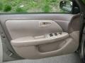 1999 Cashmere Beige Metallic Toyota Camry LE  photo #13