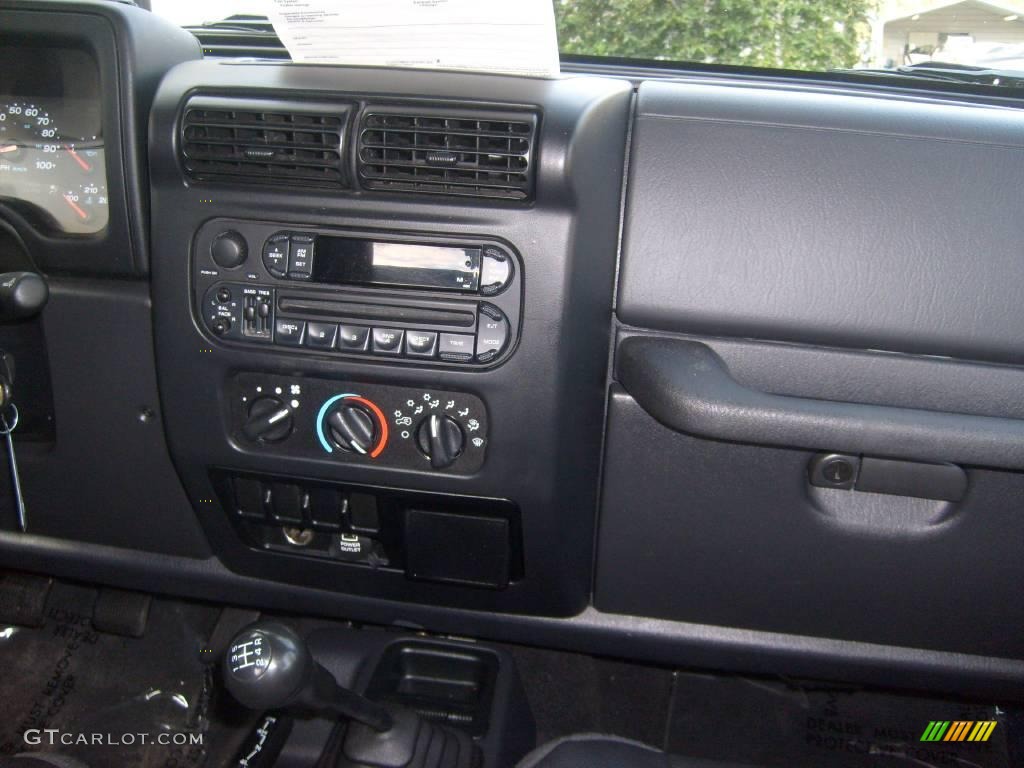 2004 Wrangler X 4x4 - Patriot Blue Pearl / Dark Slate Gray photo #26