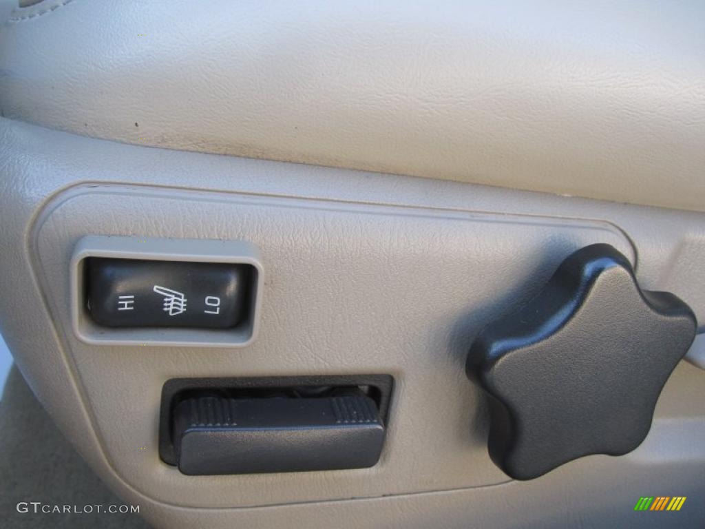 2002 Impala LS - Sandrift Metallic / Neutral photo #11