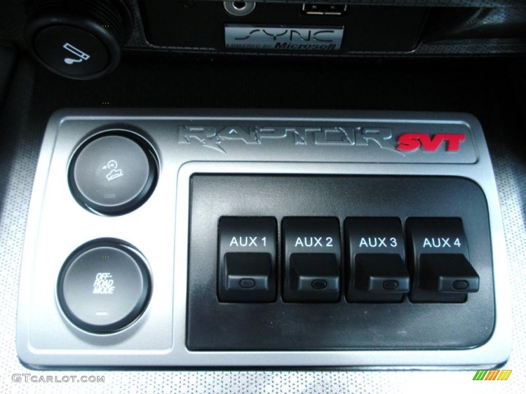 2010 F150 SVT Raptor SuperCab 4x4 - Tuxedo Black / Raptor Black photo #29