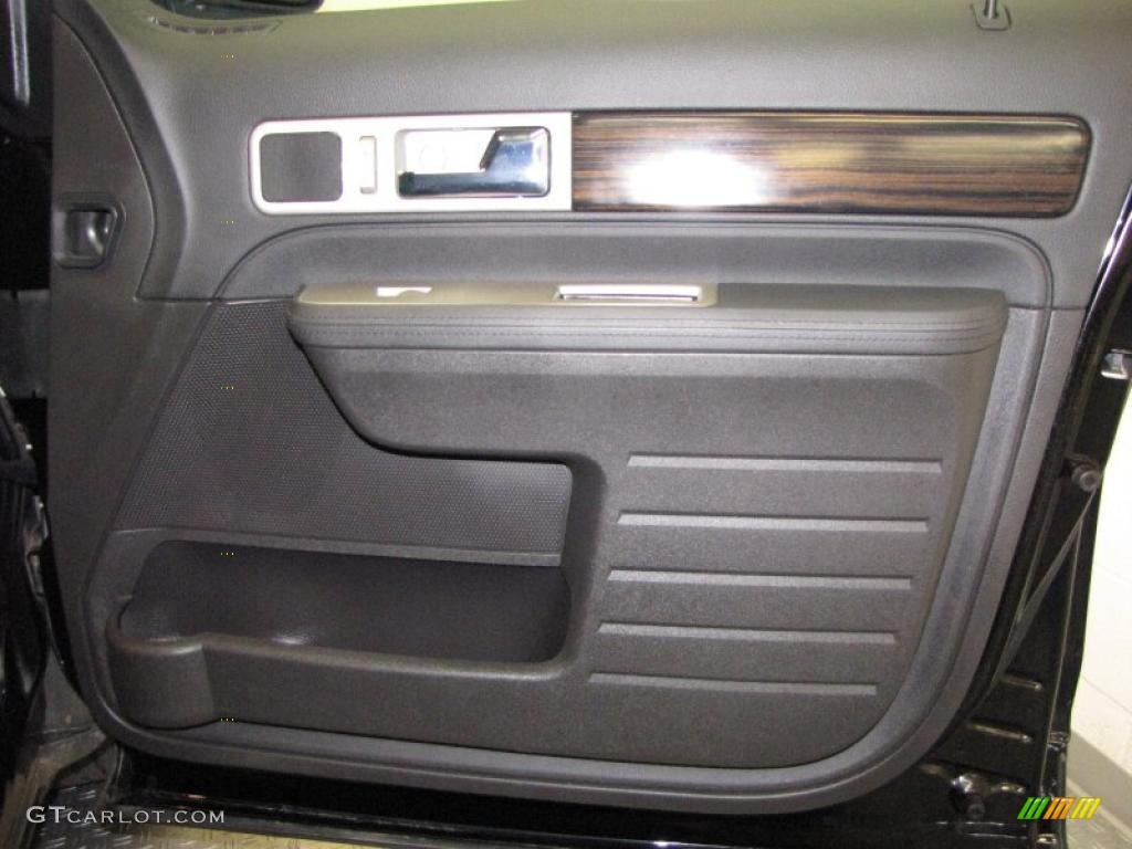 2007 MKX AWD - Black / Charcoal Black photo #15