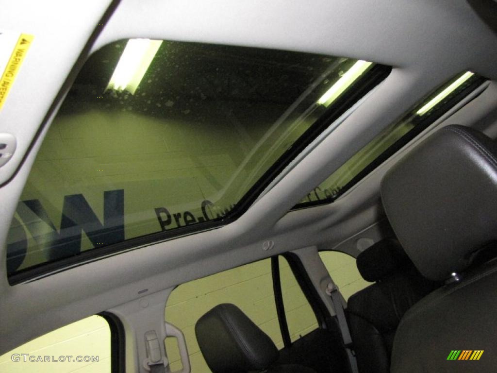 2007 MKX AWD - Black / Charcoal Black photo #16