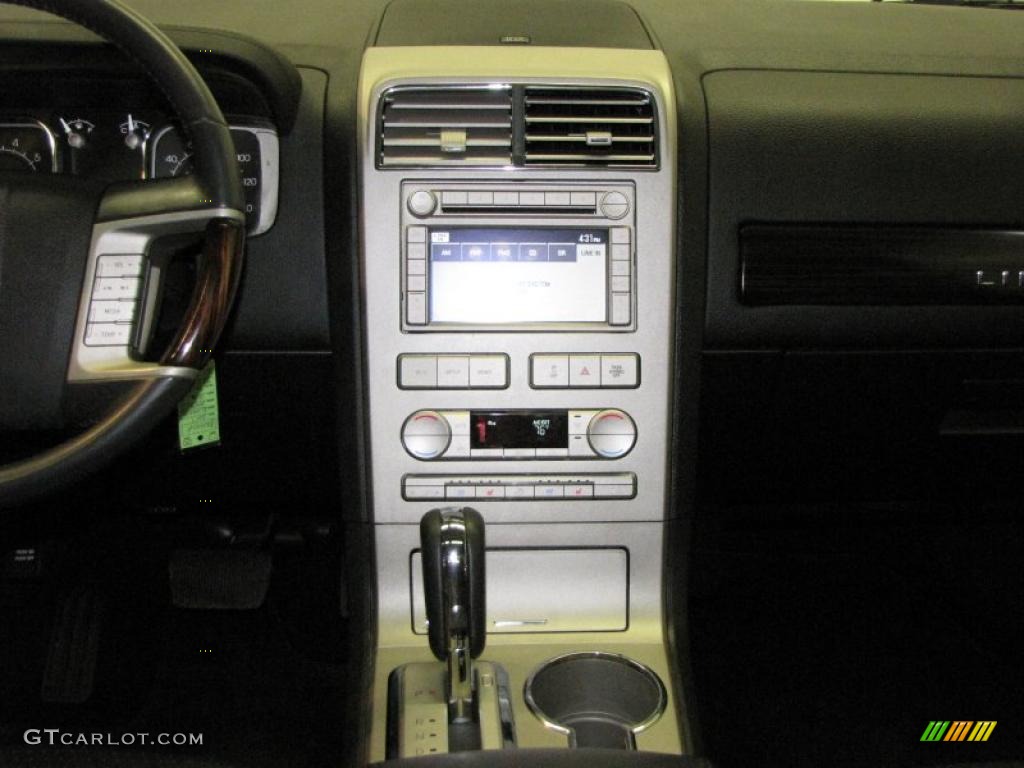 2007 MKX AWD - Black / Charcoal Black photo #18