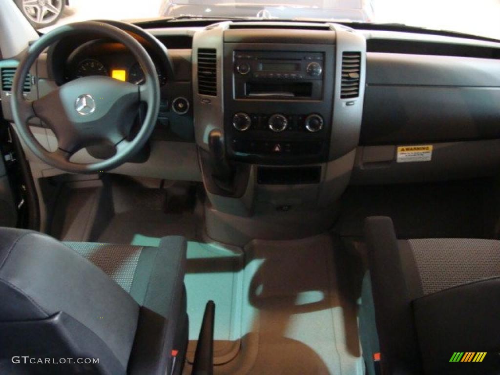 2010 Sprinter 2500 Passenger Van - Black / Black photo #8