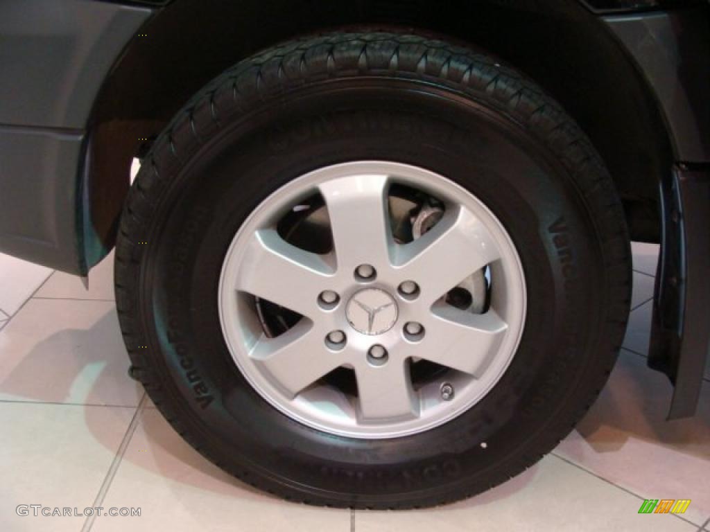 2010 Sprinter 2500 Passenger Van - Black / Black photo #13