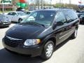 2006 Brilliant Black Chrysler Town & Country Touring  photo #14