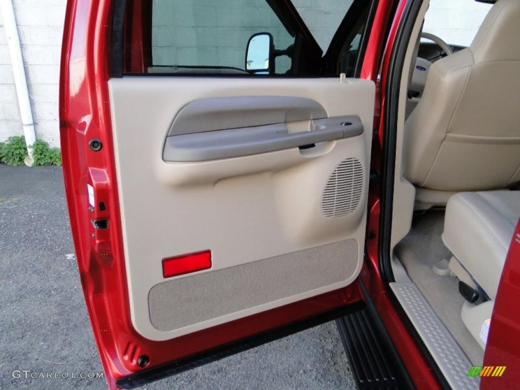2003 Excursion XLT 4x4 - Red Fire Metallic / Medium Parchment photo #20