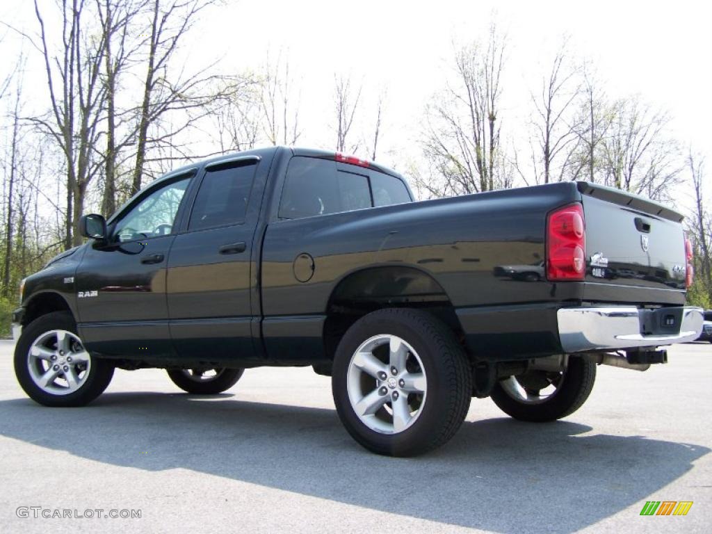 2008 Ram 1500 Big Horn Edition Quad Cab 4x4 - Brilliant Black Crystal Pearl / Medium Slate Gray photo #4