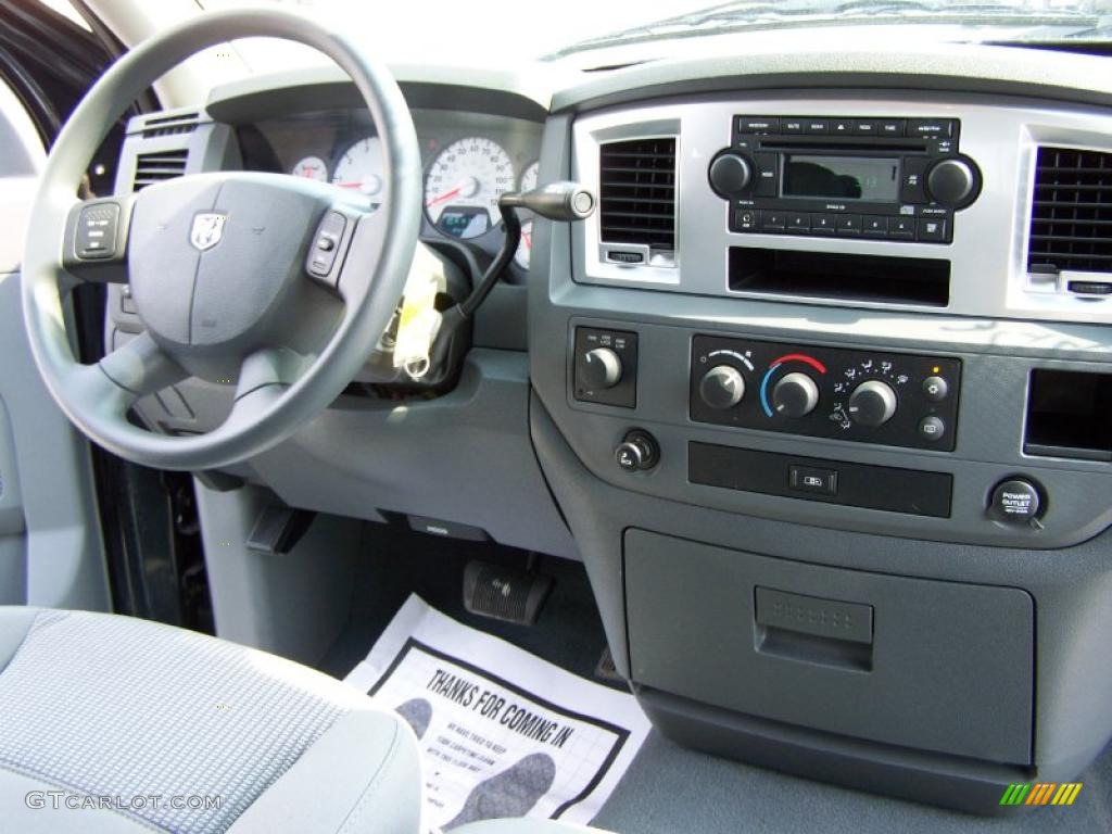 2008 Ram 1500 Big Horn Edition Quad Cab 4x4 - Brilliant Black Crystal Pearl / Medium Slate Gray photo #15