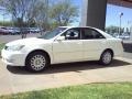 Super White - Camry LE Photo No. 18