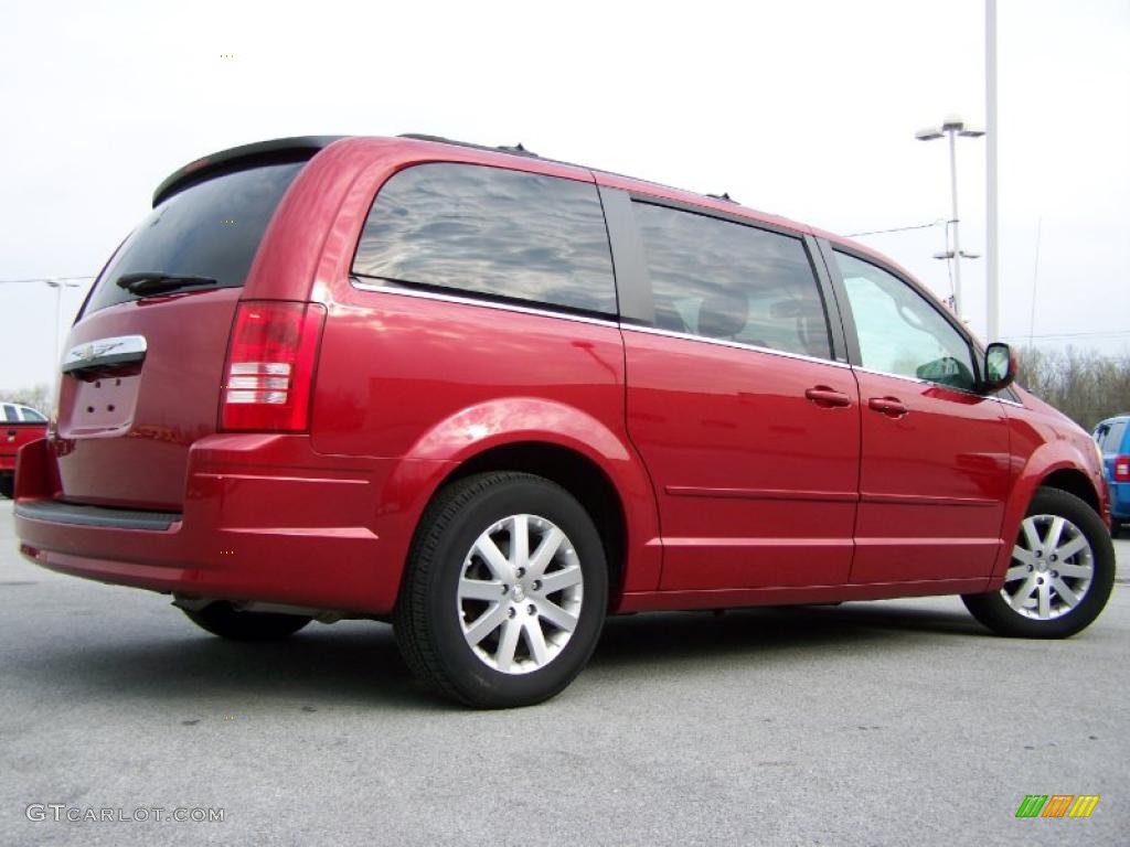 2008 Town & Country Touring - Inferno Red Crystal Pearlcoat / Medium Slate Gray/Light Shale photo #6