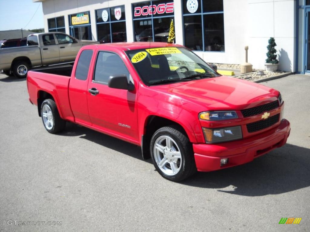 2004 Colorado LS Extended Cab - Victory Red / Very Dark Pewter photo #19