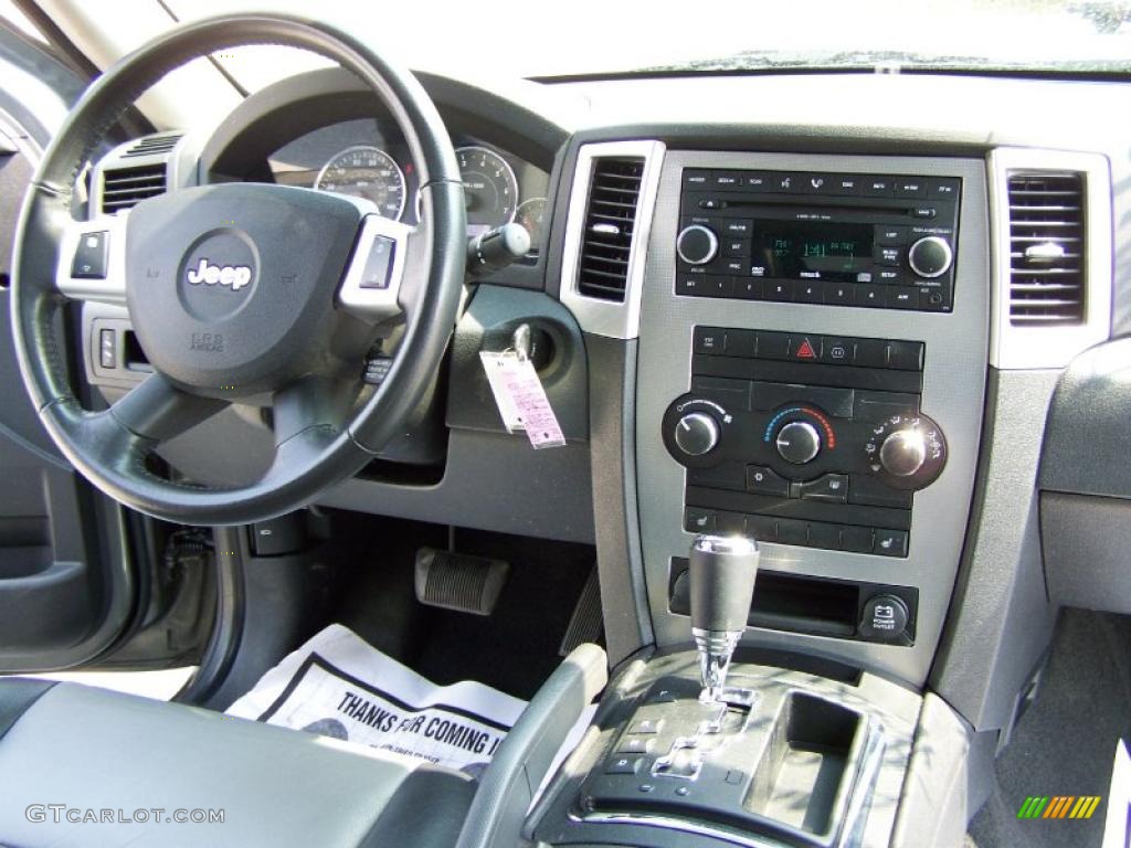 2008 Grand Cherokee Laredo 4x4 - Mineral Gray Metallic / Dark Slate Gray/Light Graystone photo #16