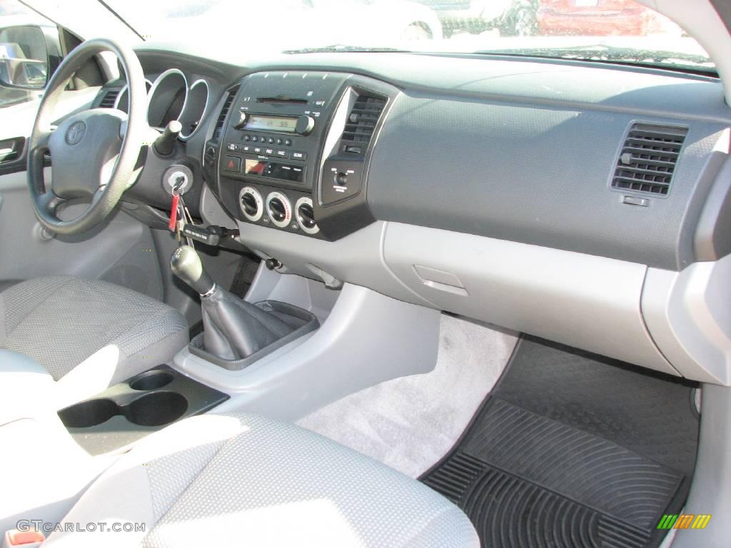 2006 Tacoma Access Cab 4x4 - Super White / Taupe photo #11