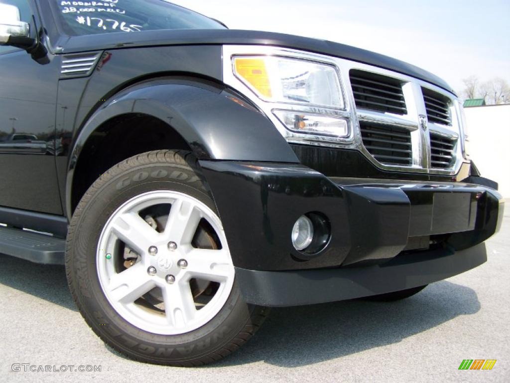 2007 Nitro SXT 4x4 - Black / Dark Slate Gray photo #2