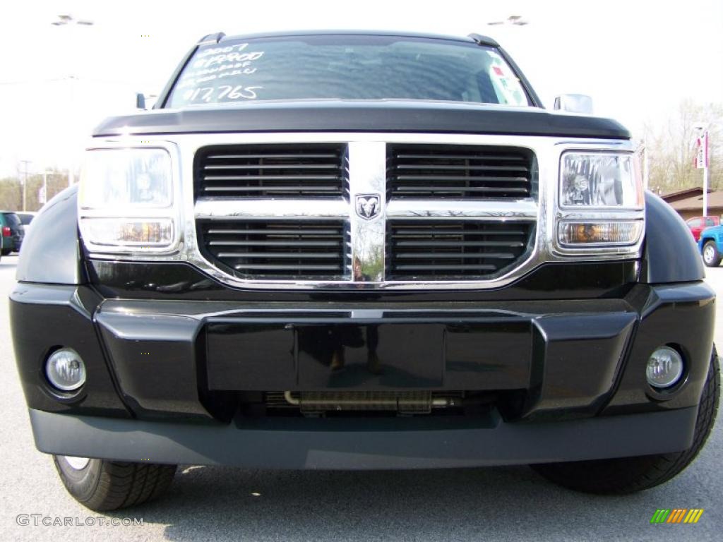 2007 Nitro SXT 4x4 - Black / Dark Slate Gray photo #3