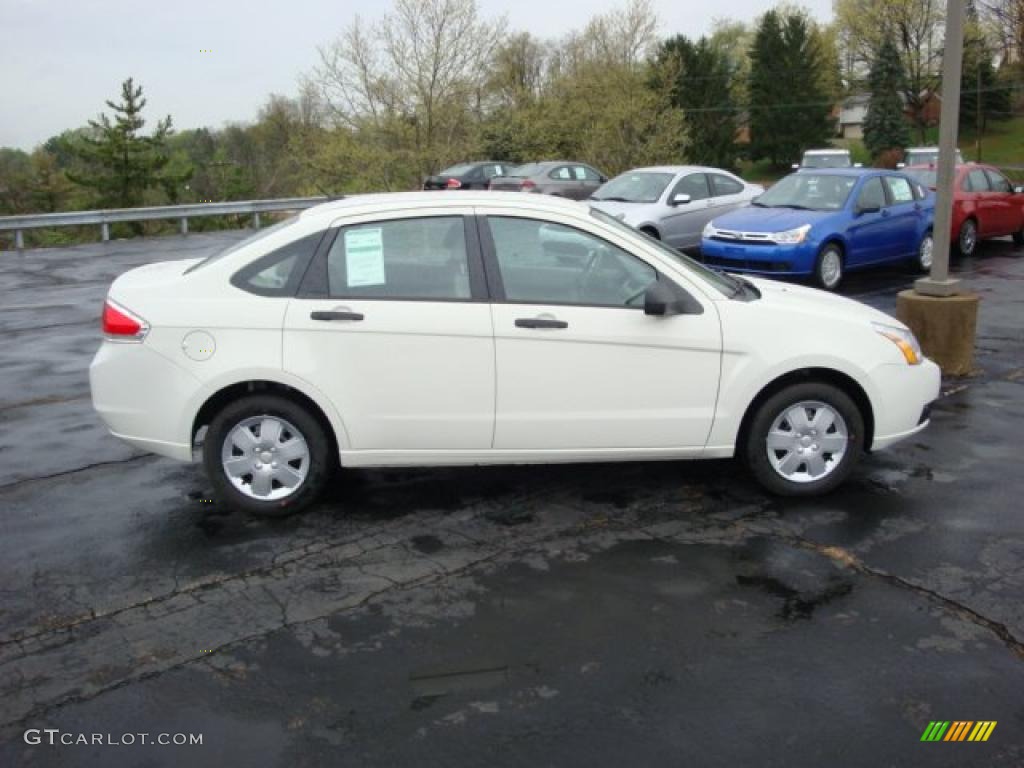 2010 Focus S Sedan - White Suede / Medium Stone photo #2