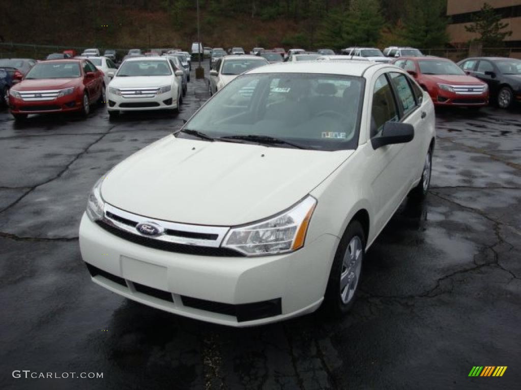 2010 Focus S Sedan - White Suede / Medium Stone photo #10