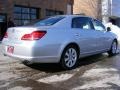 Titanium Metallic - Avalon XLS Photo No. 3