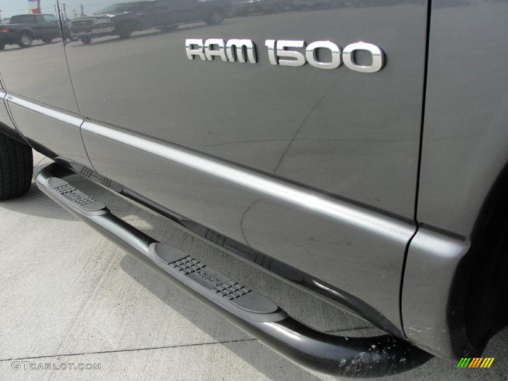 2004 Ram 1500 SLT Quad Cab - Graphite Metallic / Dark Slate Gray photo #17