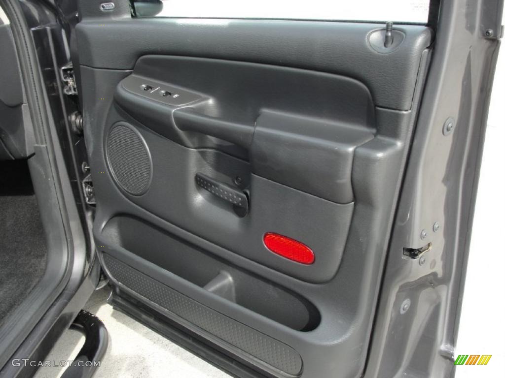 2004 Ram 1500 SLT Quad Cab - Graphite Metallic / Dark Slate Gray photo #24