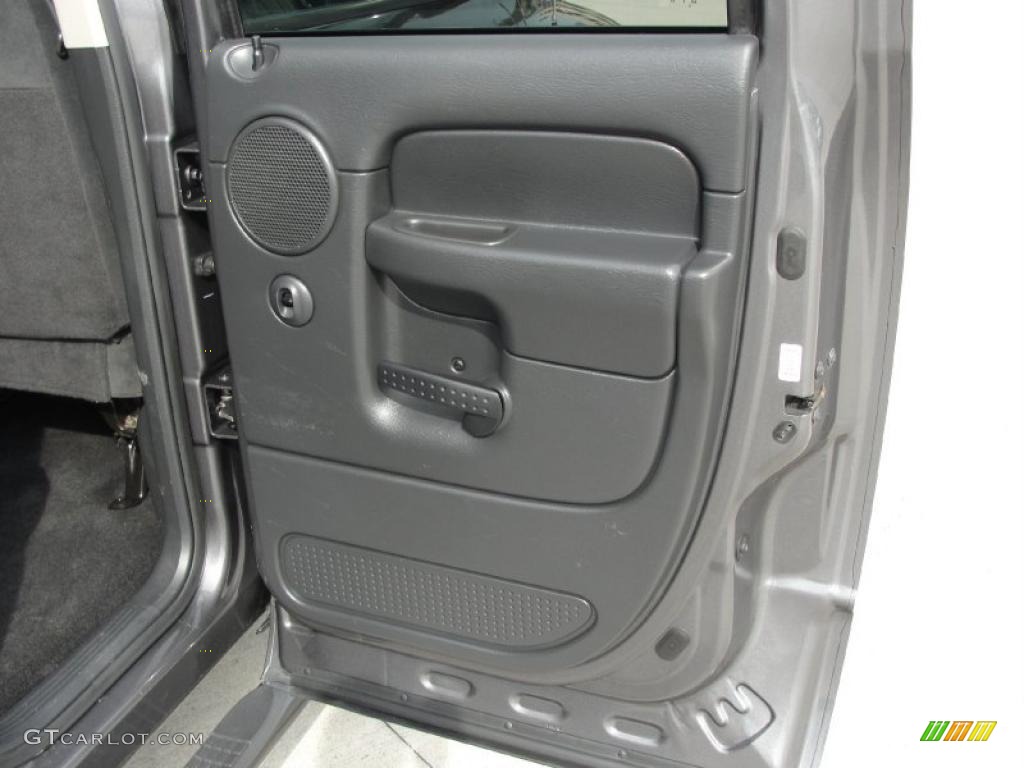 2004 Ram 1500 SLT Quad Cab - Graphite Metallic / Dark Slate Gray photo #27