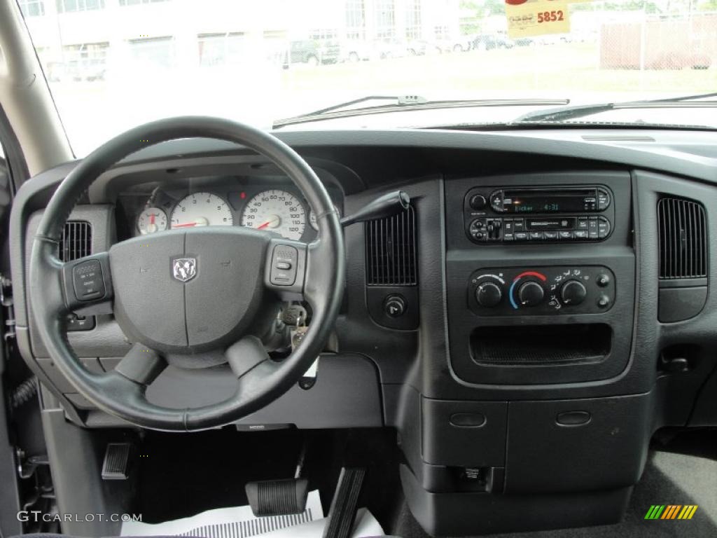 2004 Ram 1500 SLT Quad Cab - Graphite Metallic / Dark Slate Gray photo #35