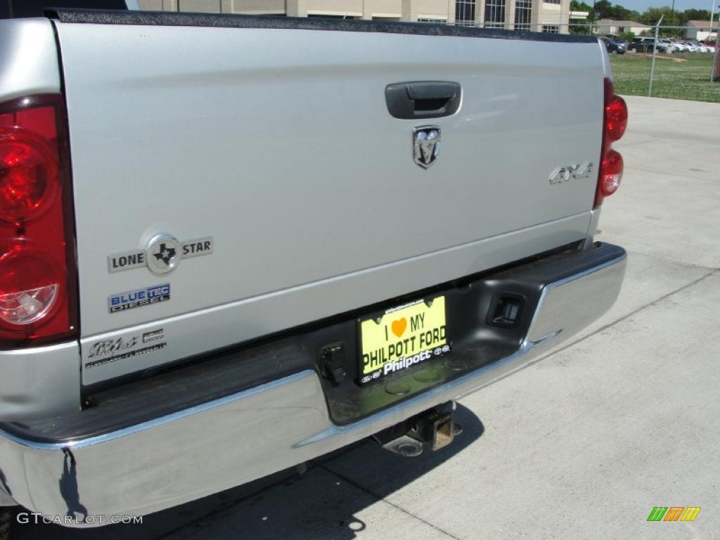 2008 Ram 3500 Lone Star Quad Cab 4x4 Dually - Bright Silver Metallic / Medium Slate Gray photo #23