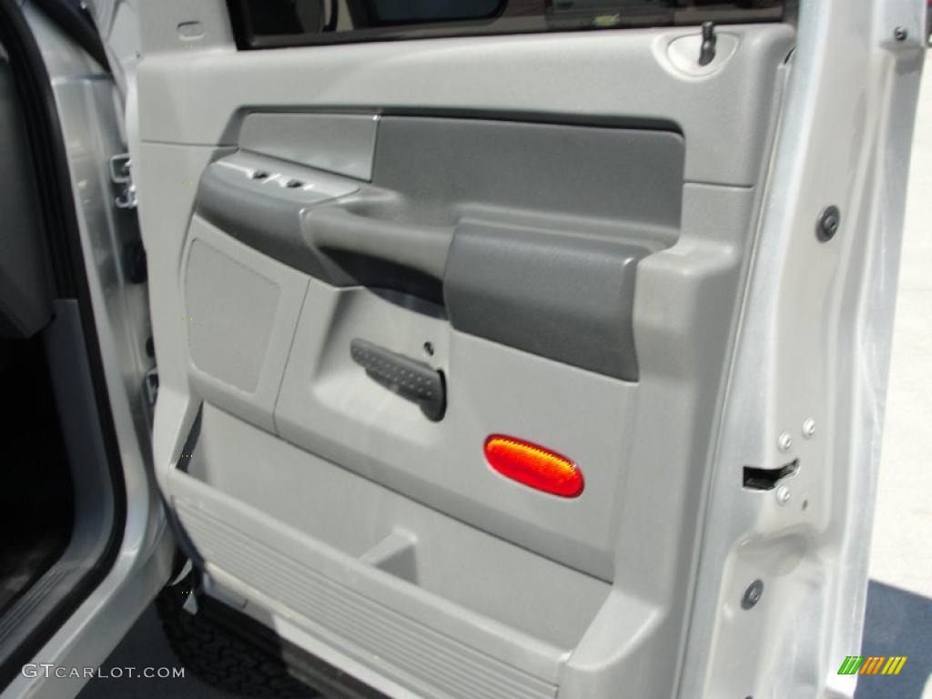 2008 Ram 3500 Lone Star Quad Cab 4x4 Dually - Bright Silver Metallic / Medium Slate Gray photo #29