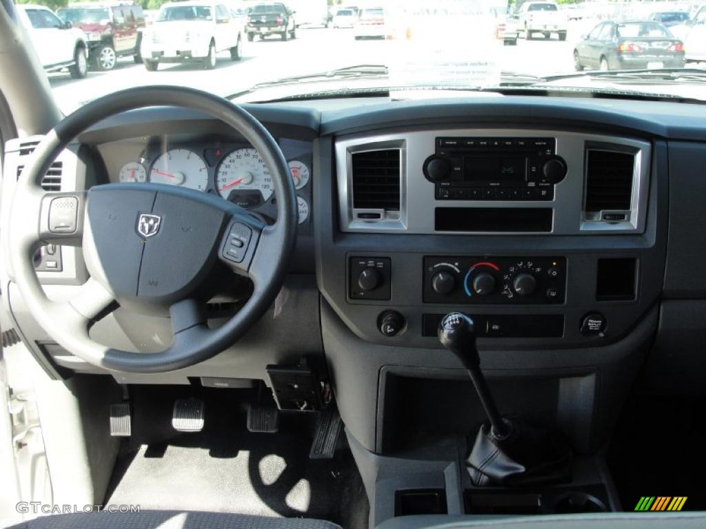 2008 Ram 3500 Lone Star Quad Cab 4x4 Dually - Bright Silver Metallic / Medium Slate Gray photo #41