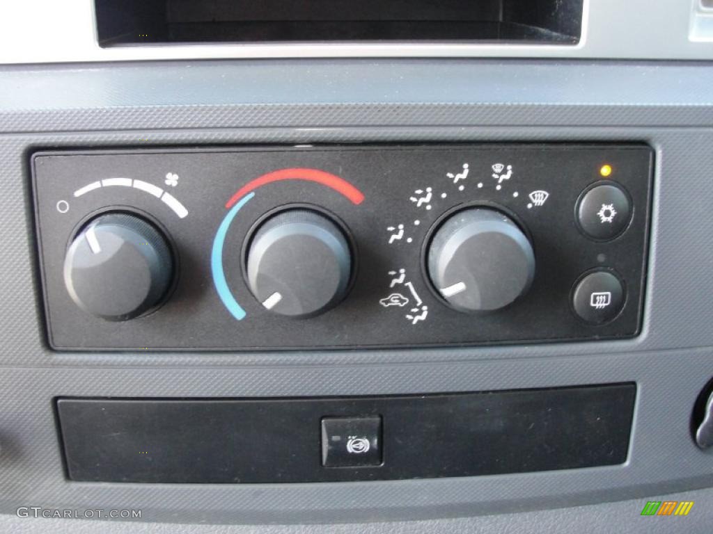 2008 Ram 3500 Lone Star Quad Cab 4x4 Dually - Bright Silver Metallic / Medium Slate Gray photo #44
