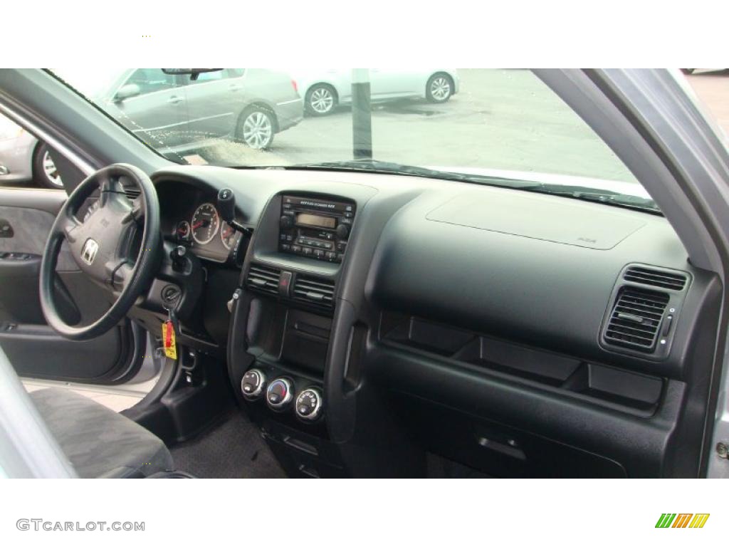 2004 CR-V EX 4WD - Satin Silver Metallic / Black photo #21