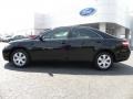 Black - Camry LE Photo No. 5