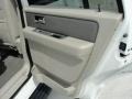 White Suede - Expedition XLT Photo No. 30