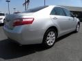 Titanium Metallic - Camry XLE Photo No. 3