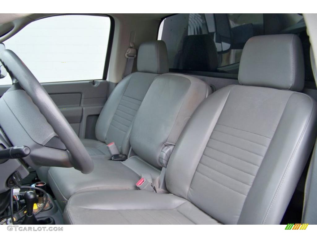2007 Ram 3500 ST Regular Cab 4x4 Chassis - Bright White / Medium Slate Gray photo #15