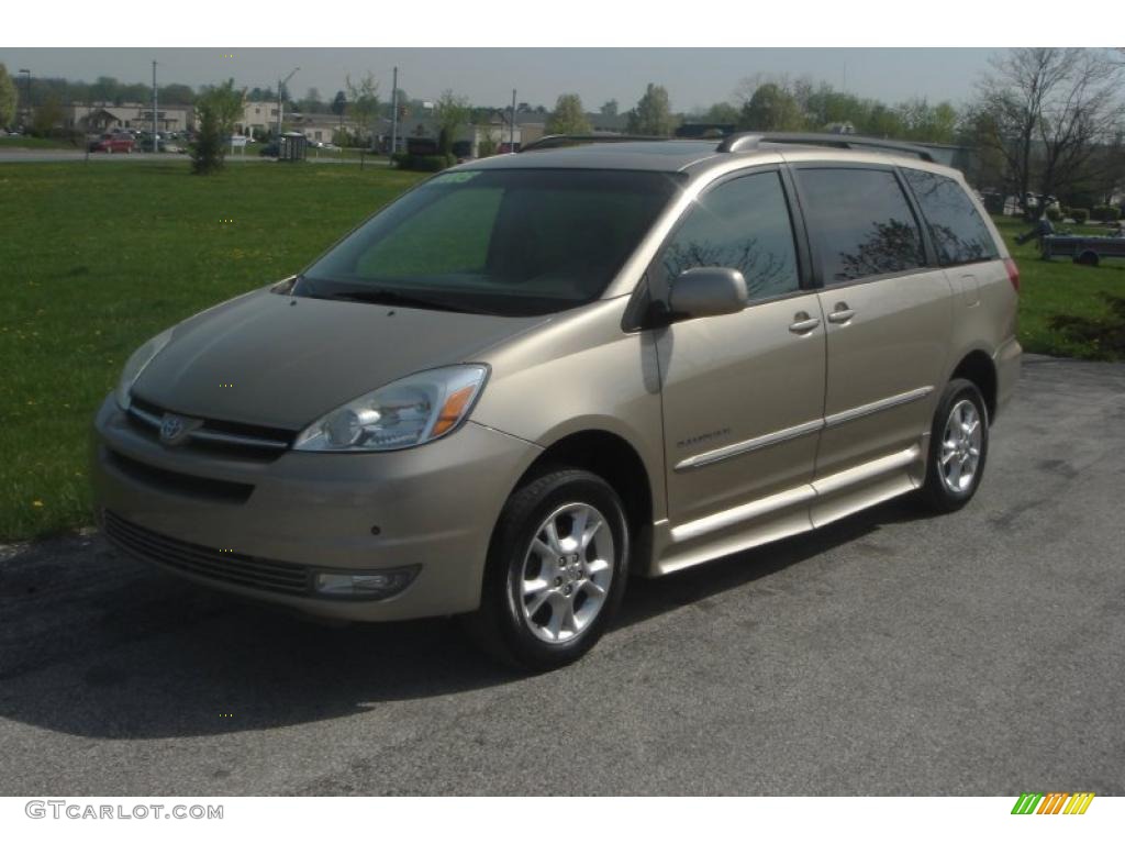 2005 Sienna XLE Limited - Desert Sand Mica / Taupe photo #1
