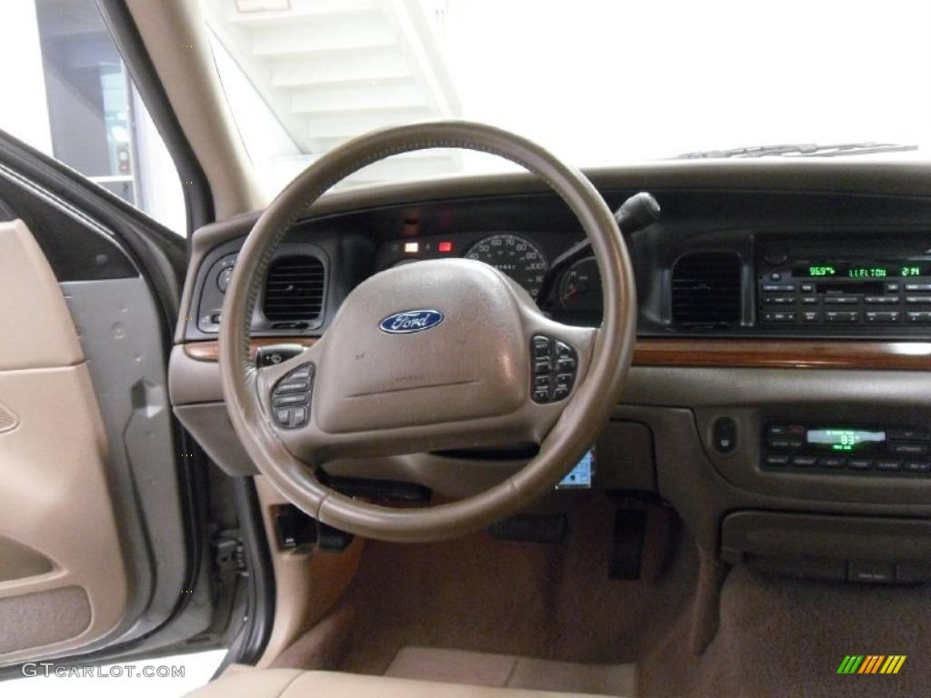 2003 Crown Victoria LX - Arizona Beige Metallic / Medium Parchment photo #14