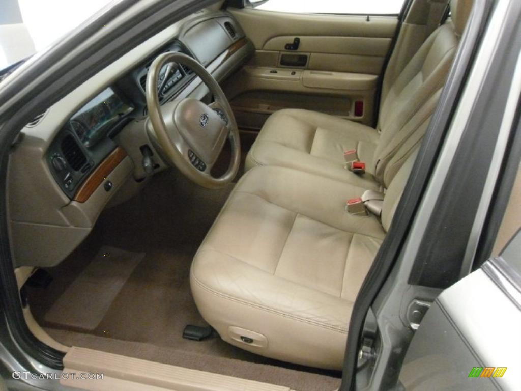 2003 Crown Victoria LX - Arizona Beige Metallic / Medium Parchment photo #29