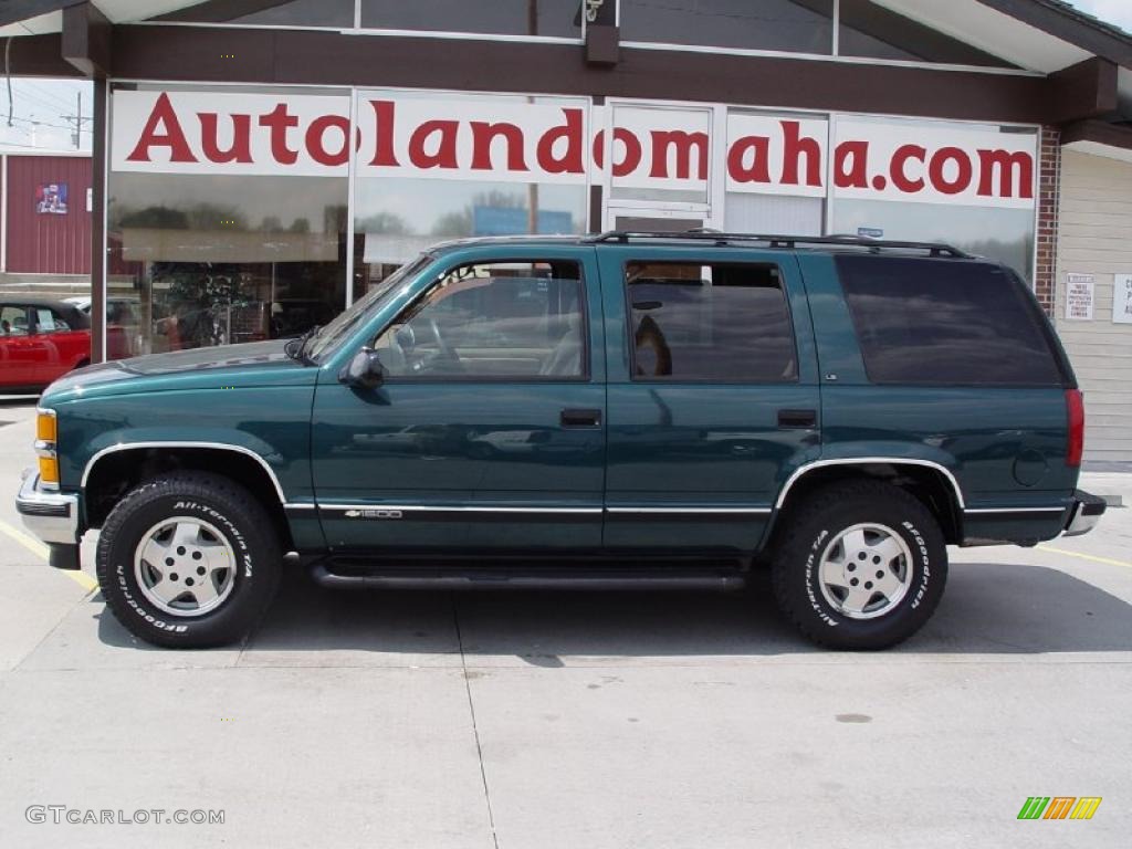 1995 Tahoe LS 4x4 - Emerald Green Metallic / Tan photo #1