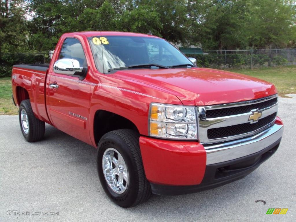 2008 Silverado 1500 LT Regular Cab 4x4 - Victory Red / Dark Titanium photo #9