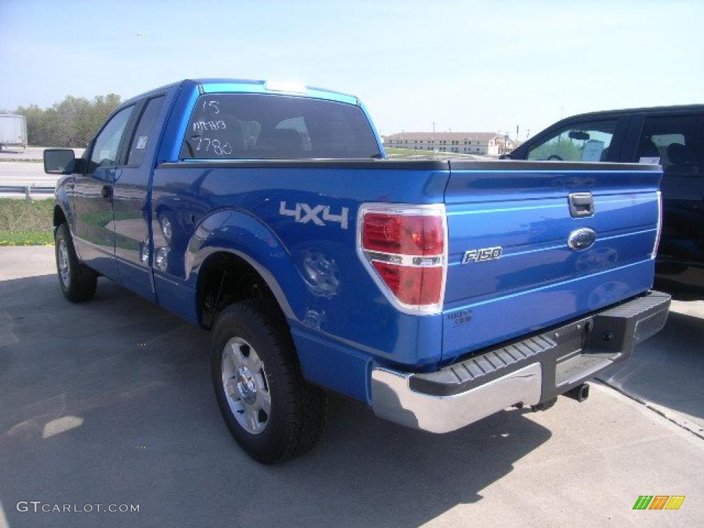 2010 F150 XLT SuperCab 4x4 - Blue Flame Metallic / Medium Stone photo #4